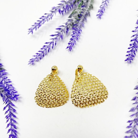 Vintage Jewelry - Vintage 80s Honeycomb Mesh Gold Tone Clip On Dangle Earrings
